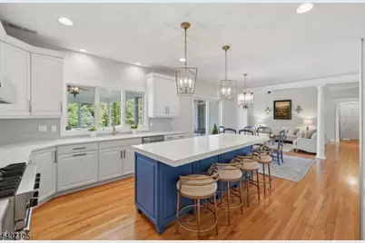 13 Hunters Trl, Chester, NJ 07930 - Photo 11