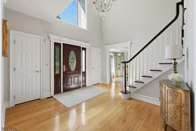 13 Hunters Trl, Chester, NJ 07930 - Photo 7