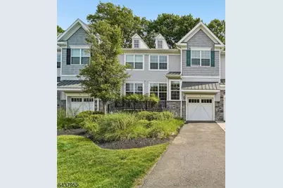 24 Pineview Dr, Waldwick, NJ 07463 - Photo 1