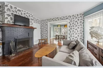 17 Oxford St #1, Montclair, NJ 07042 - Photo 5