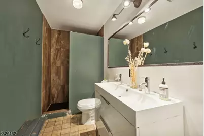 17 Oxford St #1, Montclair, NJ 07042 - Photo 9