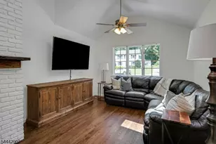 18 Yorke Rd, Mountain Lakes, NJ 07046 - Photo 13