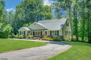 18 Yorke Rd, Mountain Lakes, NJ 07046 - Photo 3