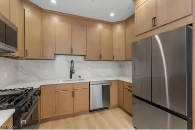 5 Milton Ave #A, Clifton, NJ 07013 - Photo 15