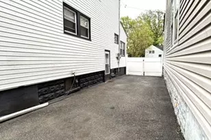 104 W 18th St, Linden, NJ 07036 - Photo 35