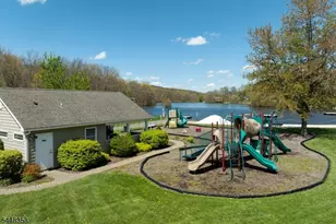 4 Spruce Ct, Vernon, NJ 07422 - Photo 45
