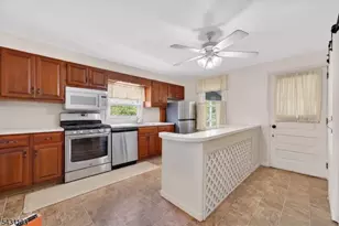 319 Center St, Phillipsburg, NJ 08865 - Photo 3