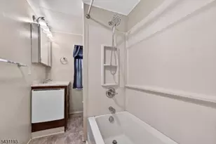 319 Center St, Phillipsburg, NJ 08865 - Photo 13