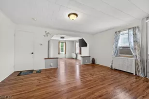 319 Center St, Phillipsburg, NJ 08865 - Photo 9
