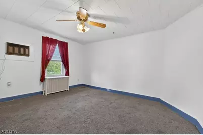 319 Center St, Phillipsburg, NJ 08865 - Photo 11