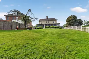 321 Center St, Phillipsburg, NJ 08865 - Photo 13