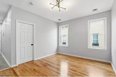 37 Tichenor Ter, Irvington, NJ 07111 - Photo 15