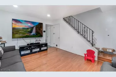675 R Garden St #1, Elizabeth, NJ 07202 - Photo 3