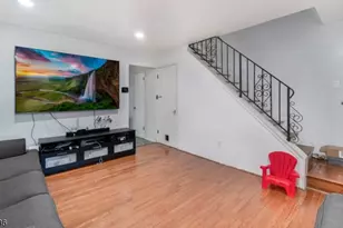 675R Garden St, Elizabeth, NJ 07202 - Photo 3