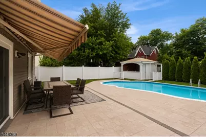 16 Adrian St, Pompton Lakes, NJ 07442 - Photo 35
