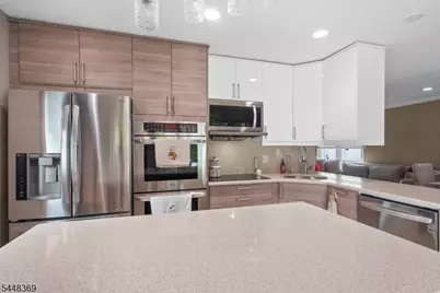 16 Adrian St, Pompton Lakes, NJ 07442 - Photo 21