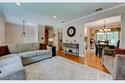 102 Tomahawk Trl, Sparta Township, NJ 07871 - Photo 5