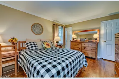 102 Tomahawk Trl, Sparta Township, NJ 07871 - Photo 13