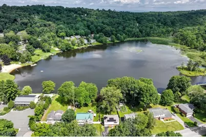 102 Tomahawk Trl, Sparta Township, NJ 07871 - Photo 33