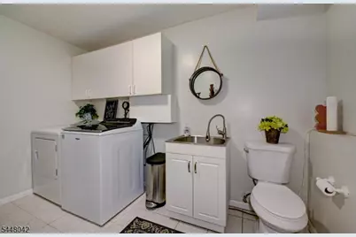 102 Tomahawk Trl, Sparta Township, NJ 07871 - Photo 23