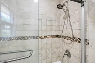 44 Leonhard Dr, Haledon, NJ 07508 - Photo 31
