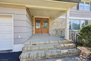 44 Leonhard Dr, Haledon, NJ 07508 - Photo 5