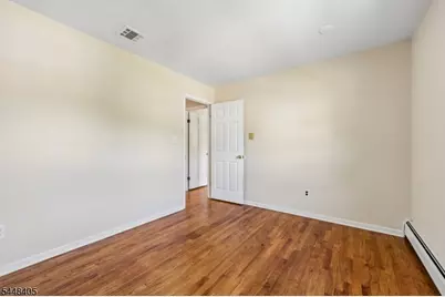 44 Leonhard Dr, Haledon, NJ 07508 - Photo 29