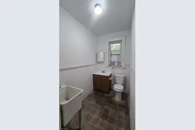 246 Lakeview Ave, Clifton, NJ 07011 - Photo 9