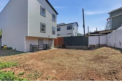 54 Pennsylvania Ave, Newark, NJ 07114 - Photo 29