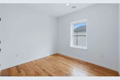 54 Pennsylvania Ave, Newark, NJ 07114 - Photo 7