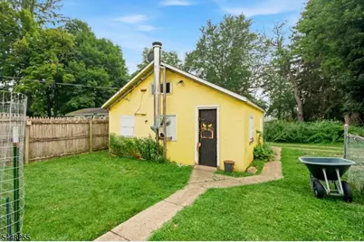 39 Broad St, Washington Boro, NJ 07882 - Photo 5