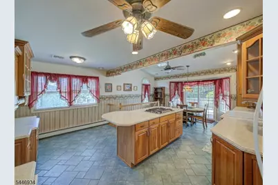 319 Marion Pl, Manville, NJ 08835 - Photo 7