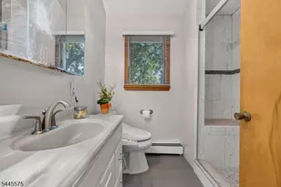 181 Livingston St, Clifton, NJ 07013 - Photo 37