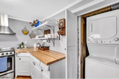 209 Hudson Ave, Hopatcong, NJ 07843 - Photo 11