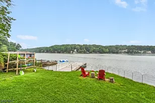 209 Hudson Ave, Hopatcong, NJ 07843 - Photo 5
