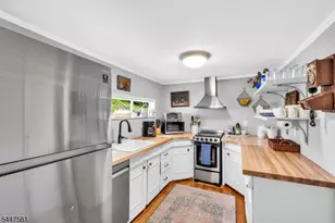209 Hudson Ave, Hopatcong, NJ 07843 - Photo 9