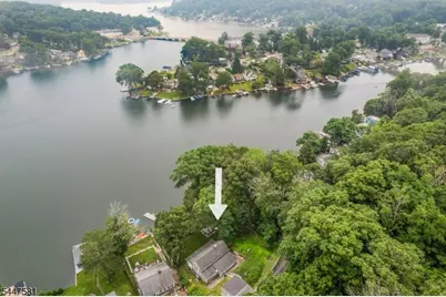 209 Hudson Ave, Hopatcong, NJ 07843 - Photo 35