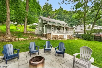 209 Hudson Ave, Hopatcong, NJ 07843 - Photo 3