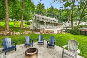 209 Hudson Ave, Hopatcong, NJ 07843 - Photo 3