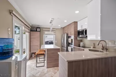 16 Adrian St, Pompton Lakes, NJ 07442 - Photo 17