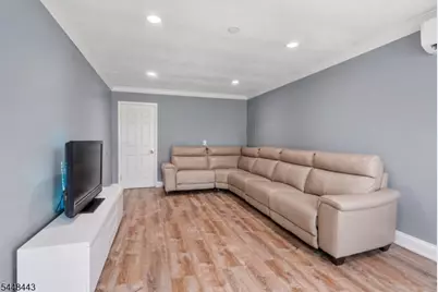16 Adrian St, Pompton Lakes, NJ 07442 - Photo 19