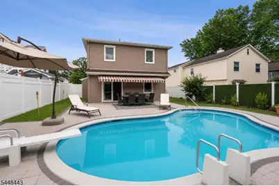 16 Adrian St, Pompton Lakes, NJ 07442 - Photo 3