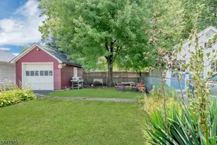 434 E 3rd Ave, Roselle, NJ 07203 - Photo 29