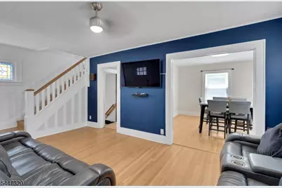 434 E 3rd Ave, Roselle, NJ 07203 - Photo 9