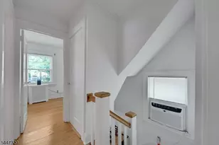 434 E 3rd Ave, Roselle, NJ 07203 - Photo 17