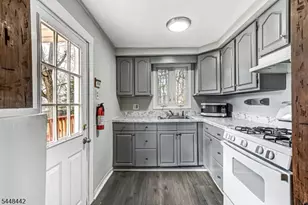 273 W Main St, Bound Brook, NJ 08805 - Photo 9