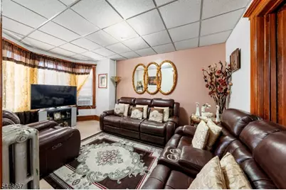 149 Howe Ave, Passaic, NJ 07055 - Photo 17