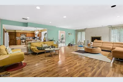 40 Vista Dr, Marlboro Township, NJ 07751 - Photo 7