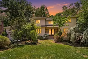 40 Vista Dr, Marlboro Township, NJ 07751 - Photo 1