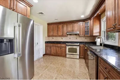 17 Edgewood Ave N, West Orange Township, NJ 07052 - Photo 13